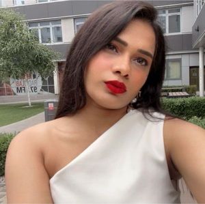 Meet your Posher, Anjali